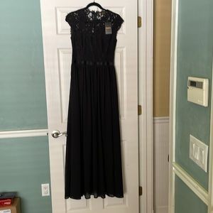 NWT Size M, Beautiful Black Evening Gown